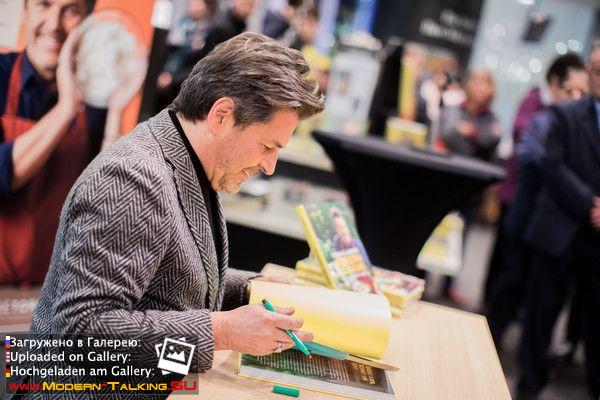 07.11.2017 Thomas Anders презентация книги "Modern Cooking" книжный магазин Mayersche Buchhandlung Кельн
