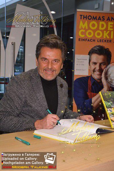 07.11.2017 Thomas Anders презентация книги "Modern Cooking" книжный магазин Mayersche Buchhandlung Кельн