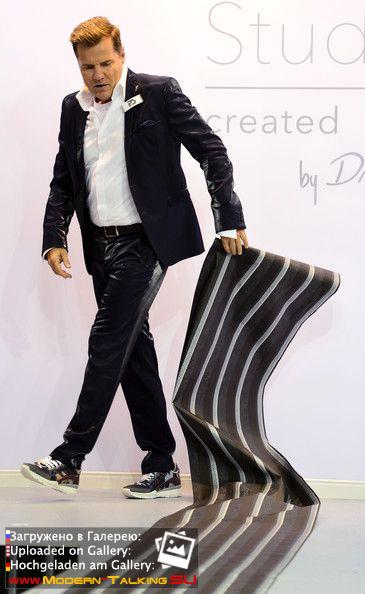 10.01.2014 Дитер Болен представил вторую коллекцию обоев во Франкфурте