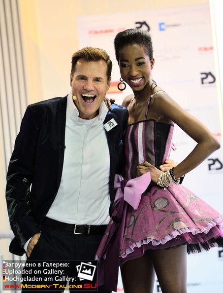 10.01.2014 Дитер Болен представил вторую коллекцию обоев во Франкфурте