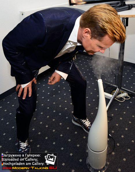 10.01.2014 Дитер Болен представил вторую коллекцию обоев во Франкфурте