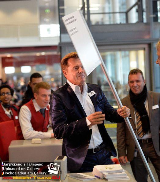 10.01.2014 Дитер Болен представил вторую коллекцию обоев во Франкфурте