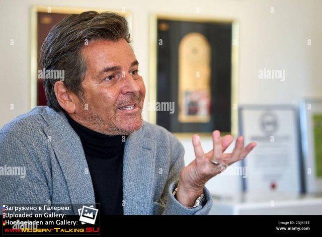 13.02.2023 Томас Андерс дает интервью немецкому информационному агентству в своем офисе в Кобленце, Германия