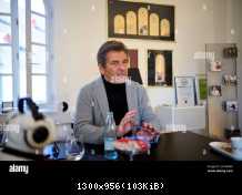 13.02.2023 Томас Андерс дает интервью немецкому информационному агентству в своем офисе в Кобленце, Германия