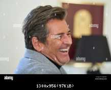 13.02.2023 Томас Андерс дает интервью немецкому информационному агентству в своем офисе в Кобленце, Германия