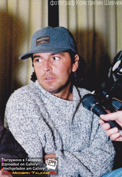 Пресс-конференция-в-аэропорту-сразу-после-прилёта-4