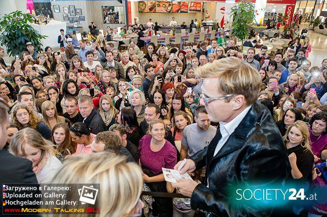 18.10.2013 Dieter in Vienna-the celebration of the 1 year shop G3