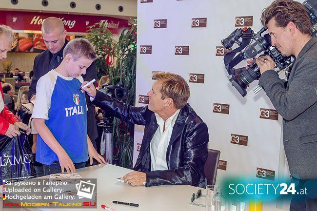 18.10.2013 Dieter in Vienna-the celebration of the 1 year shop G3