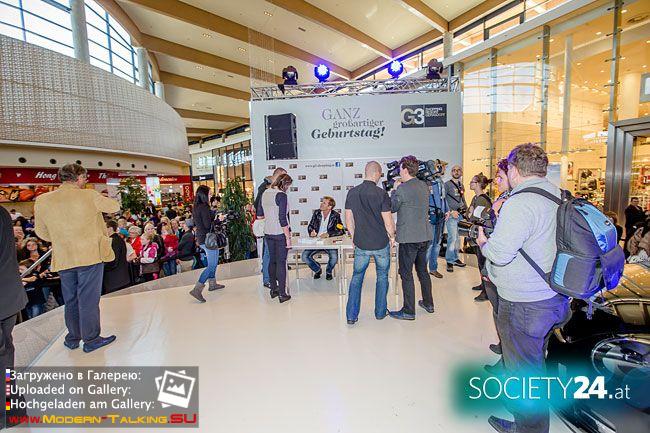 18.10.2013 Dieter in Vienna-the celebration of the 1 year shop G3