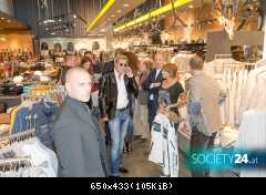 18.10.2013 Dieter in Vienna-the celebration of the 1 year shop G3