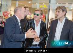 18.10.2013 Dieter in Vienna-the celebration of the 1 year shop G3
