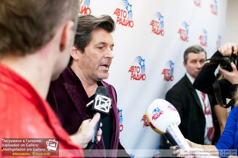 Сразу после выступления Томас Андерс даёт интервью телеканалам