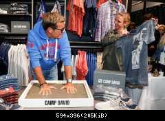 28.04.2016 Открытие магазина 'The Store' в Ольденбурге