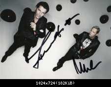 Фото с автографами