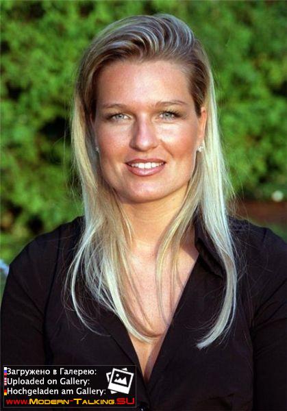 Клаудиа Хесс (17)