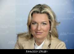 Клаудиа Хесс (49)