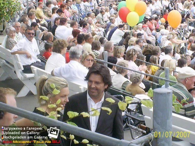 Томас Андерс и жена Клаудиа (150)