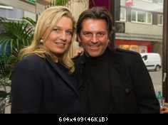 Томас Андерс и жена Клаудиа (171)