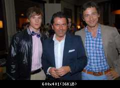 Томас Андерс с поклонниками (1)