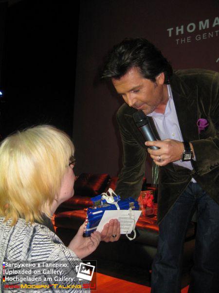 Томас Андерс с поклонниками (190)