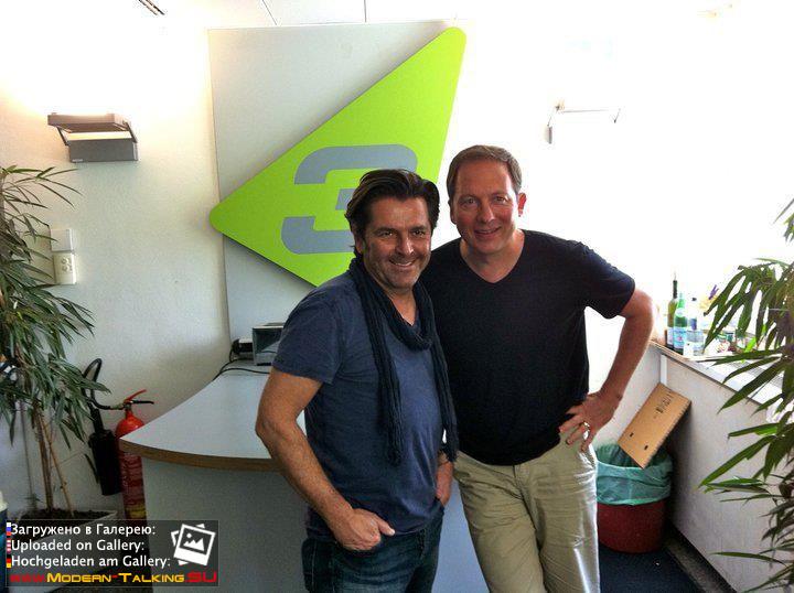 Томас Андерс с поклонниками (43)