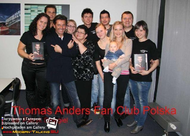 Томас Андерс с поклонниками (45)