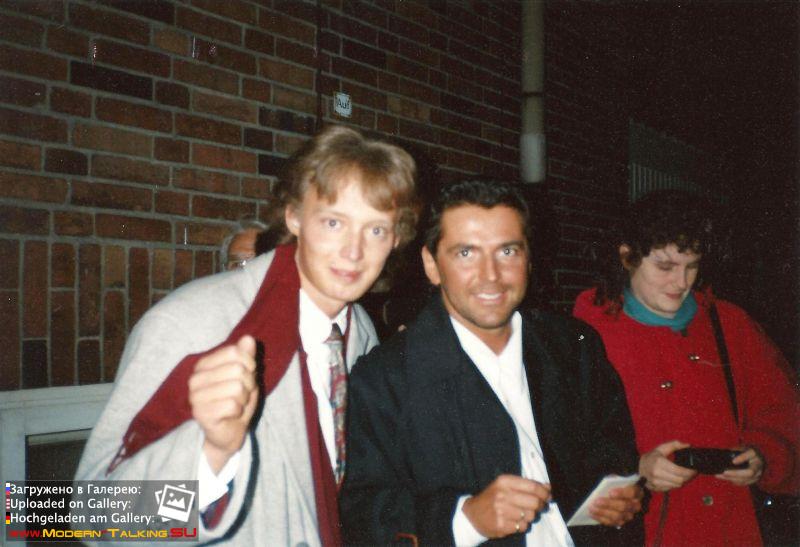 Томас Андерс с поклонниками