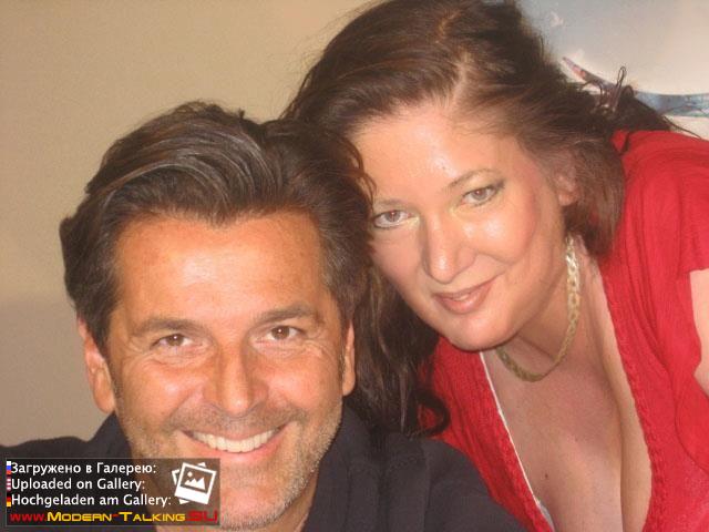 Томас Андерс с поклонниками