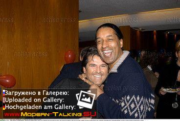 Томас Андерс с поклонниками