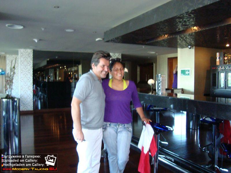 Томас Андерс с поклонниками