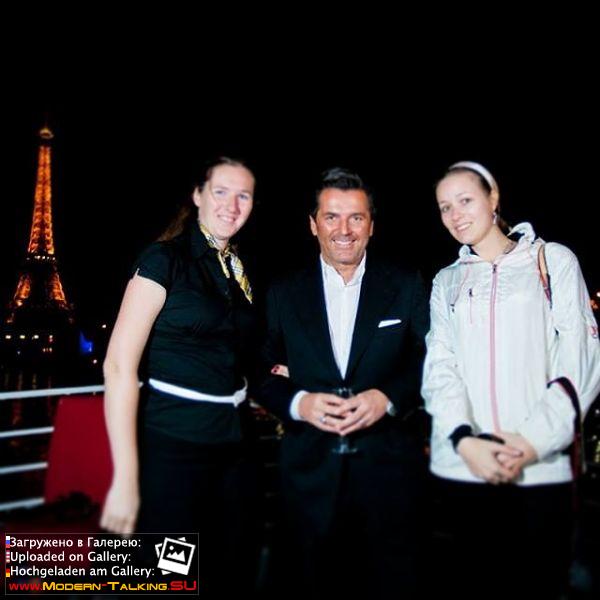 Томас Андерс с поклонниками