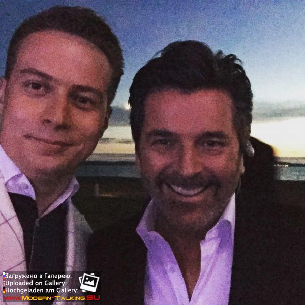 Томас Андерс с поклонниками