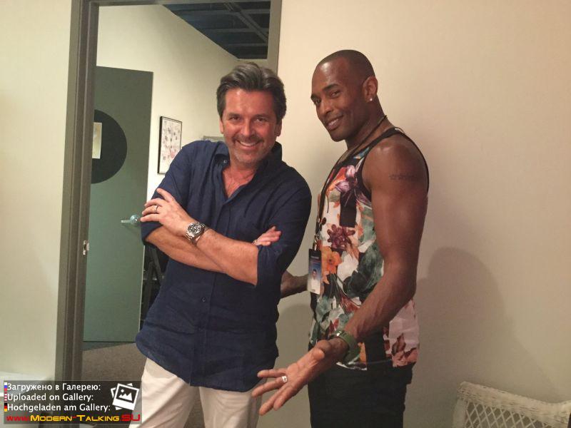 Томас Андерс с поклонниками