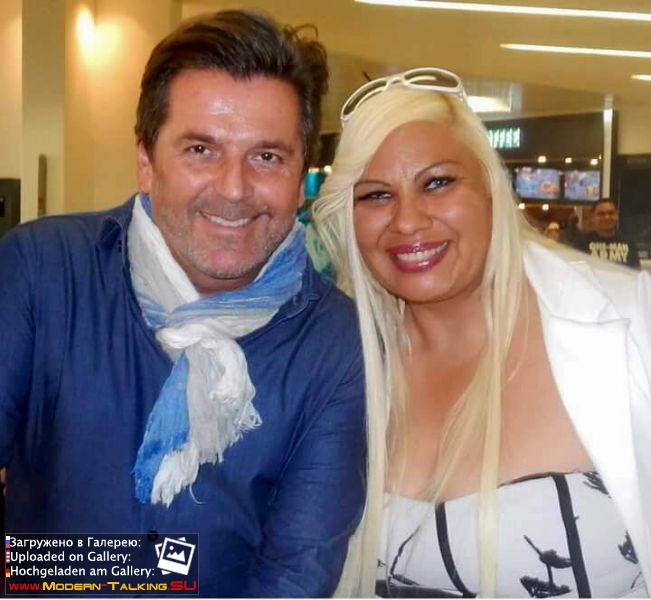 Томас Андерс с поклонниками