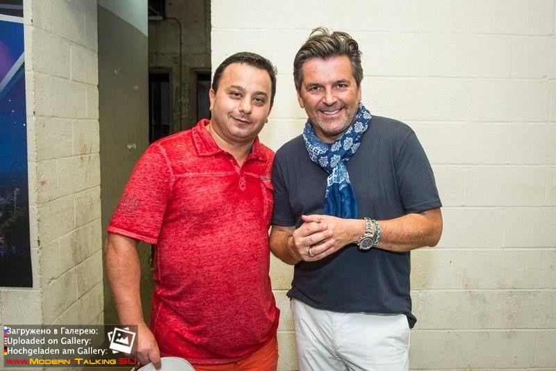 Томас Андерс с поклонниками