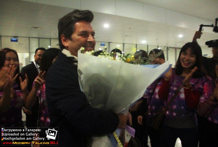 Томас Андерс с поклонниками