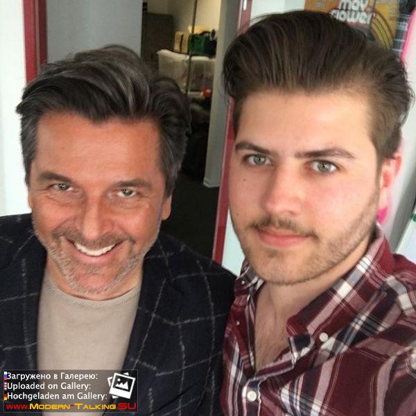 Томас Андерс с поклонниками