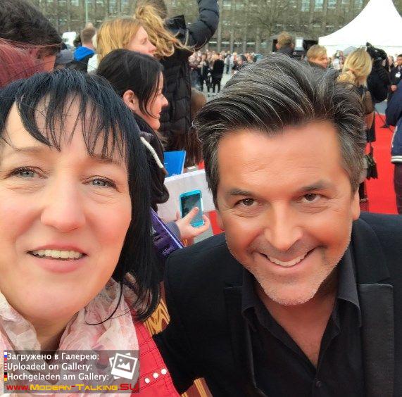 Томас Андерс с поклонниками