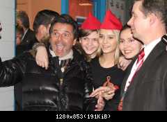 Томас Андерс с поклонниками