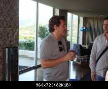 Томас Андерс с поклонниками