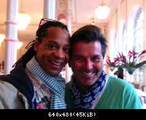 Томас Андерс с поклонниками