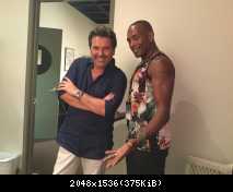 Томас Андерс с поклонниками