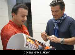 Томас Андерс с поклонниками