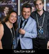 Томас Андерс с поклонниками