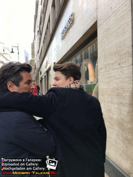 25.02.2017 Томас Андерс с семьей Londyn