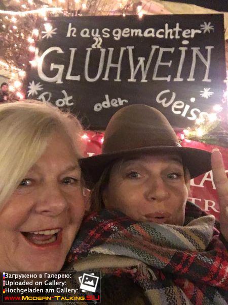 Клаудия с семьей