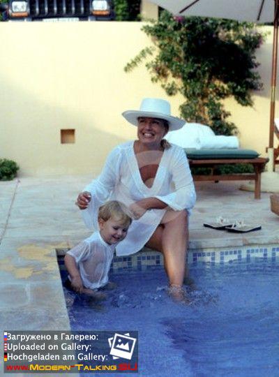 Томас Андерс с семьей