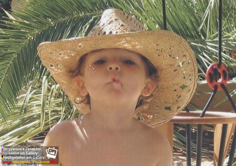 Томас Андерс с семьей