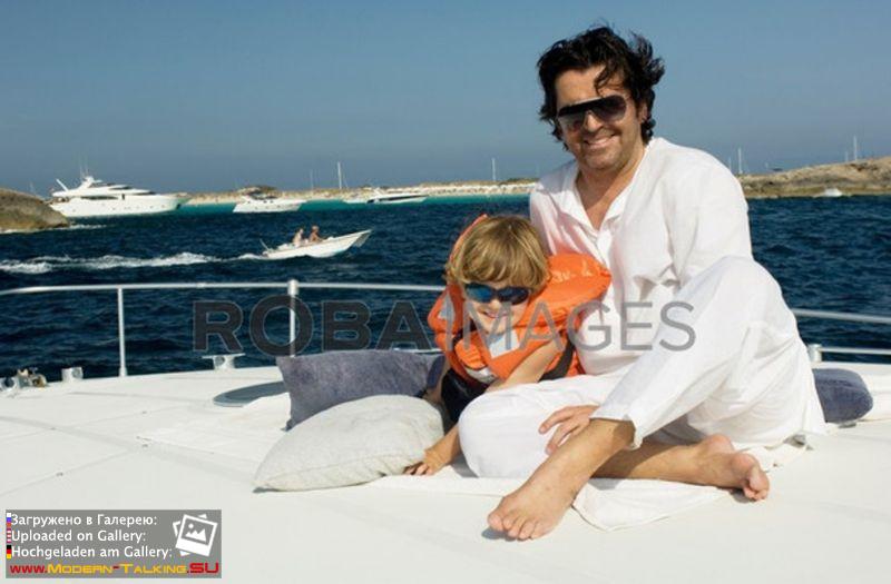 Томас Андерс с семьей