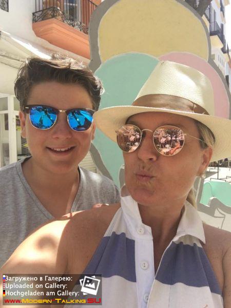 Томас Андерс с семьей